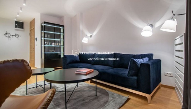 Izdaje se moderan stan u Central Gardenu 10