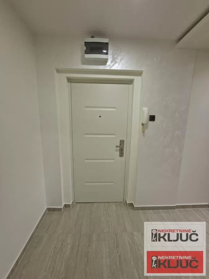 BULEVAR, 21m2, Garsonjera, Renoviran 10