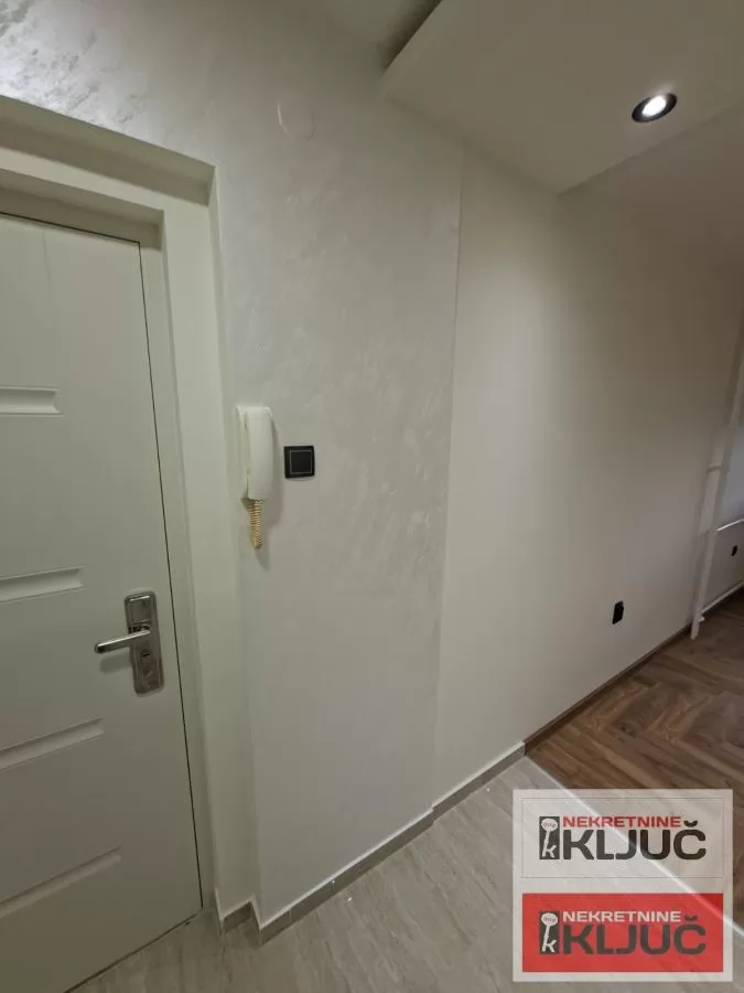 BULEVAR, 21m2, Garsonjera, Renoviran 11