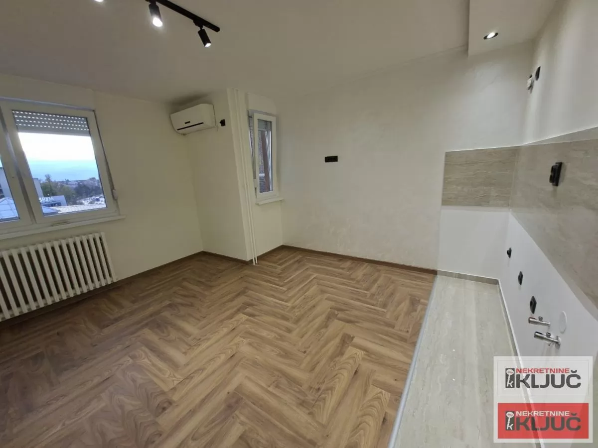 BULEVAR, 21m2, Garsonjera, Renoviran 2