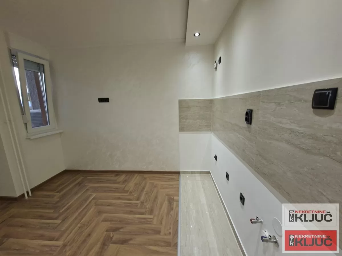 BULEVAR, 21m2, Garsonjera, Renoviran 3