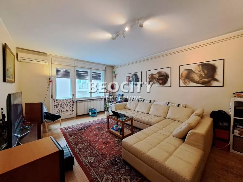 Dvosoban stan, 73 m2, Kalenić ID: 128358 1