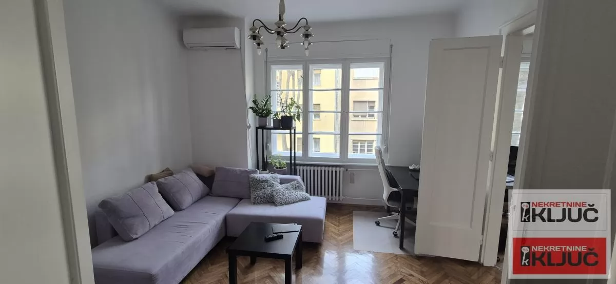 KOD SPENS-A, 56m2, Dvosoban, Renoviran, Salonac može i za Poslovnu delatnost 2