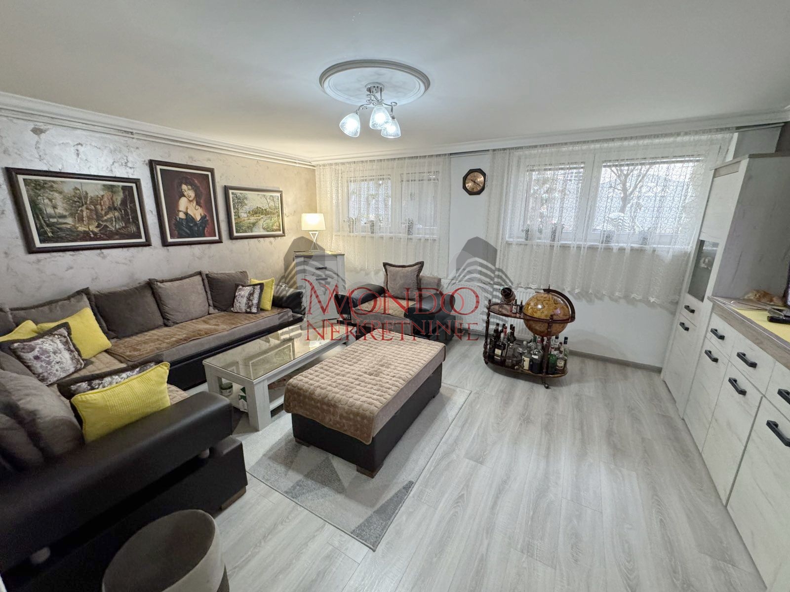 Na prodaju kuca u Donjoj Vrezini u blizini kafane Tri cveta 6