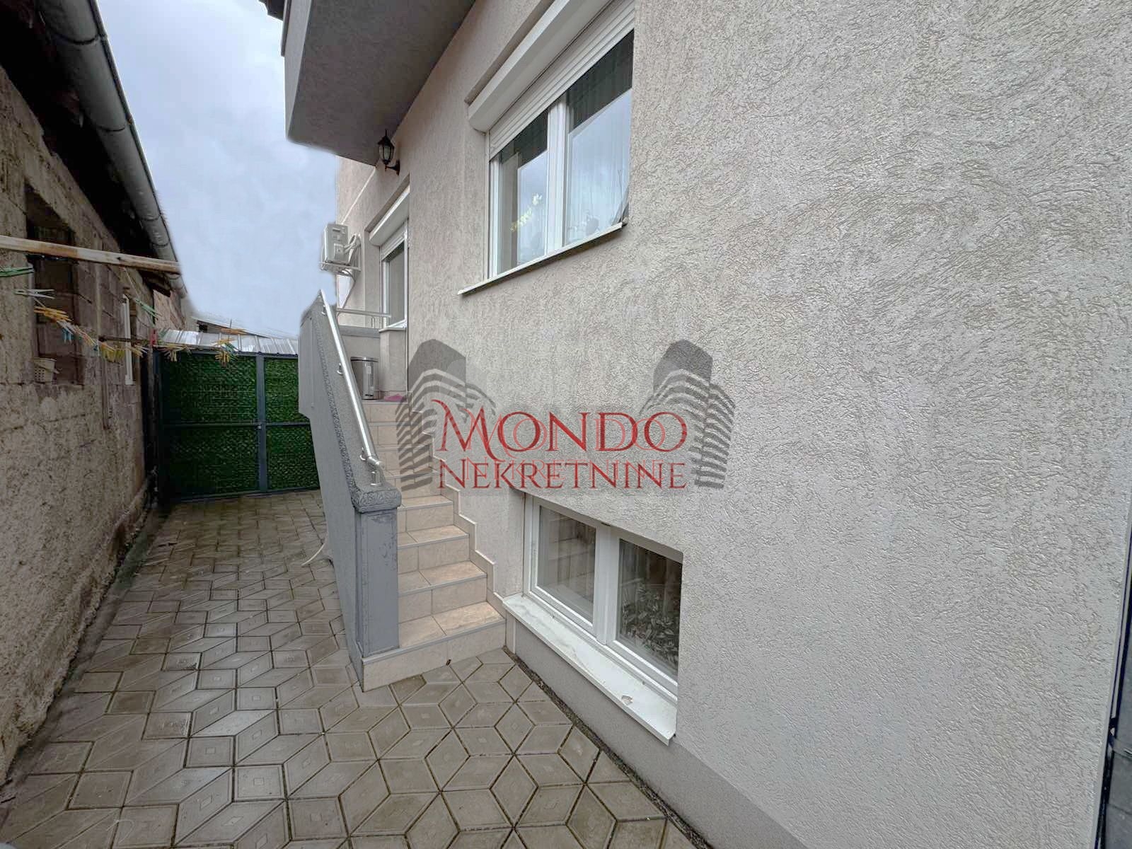 Na prodaju kuca u Donjoj Vrezini u blizini kafane Tri cveta 4