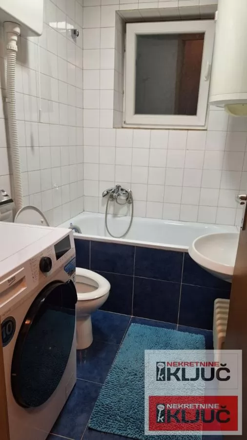 SATELITSKA PIJACA, 25m2, Garsonjera, Nameštena 6