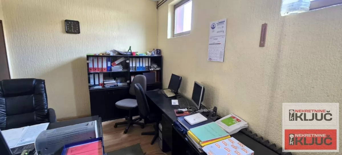 SIRIG IZDAJE SE POSLOVNO-LOGISTIČKI KOMPLEKS 26