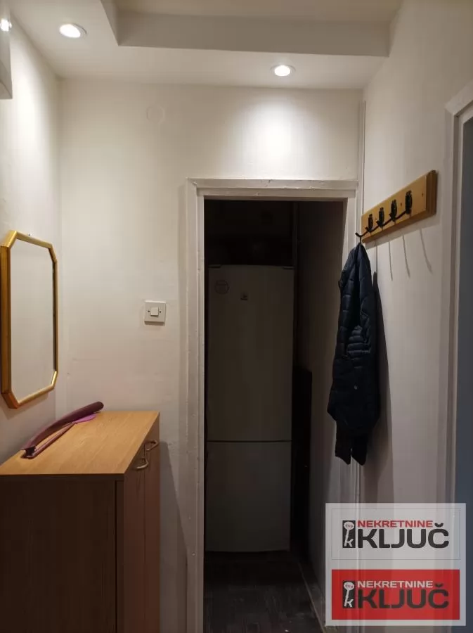 ŽELEZNIČKA STANICA, 45m2, Dvosoban, Renoviran 5