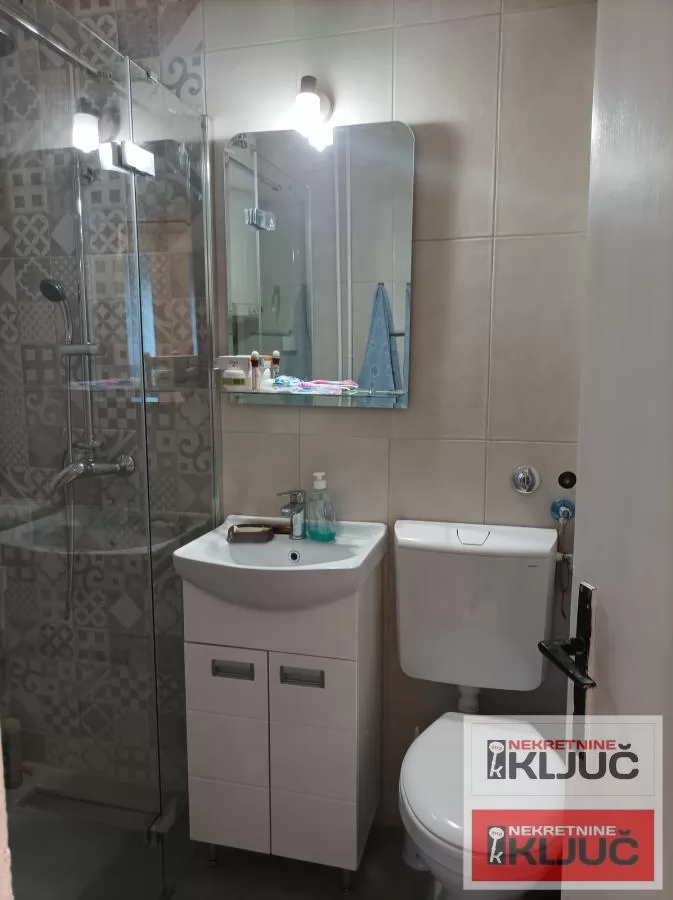 ŽELEZNIČKA STANICA, 45m2, Dvosoban, Renoviran 8