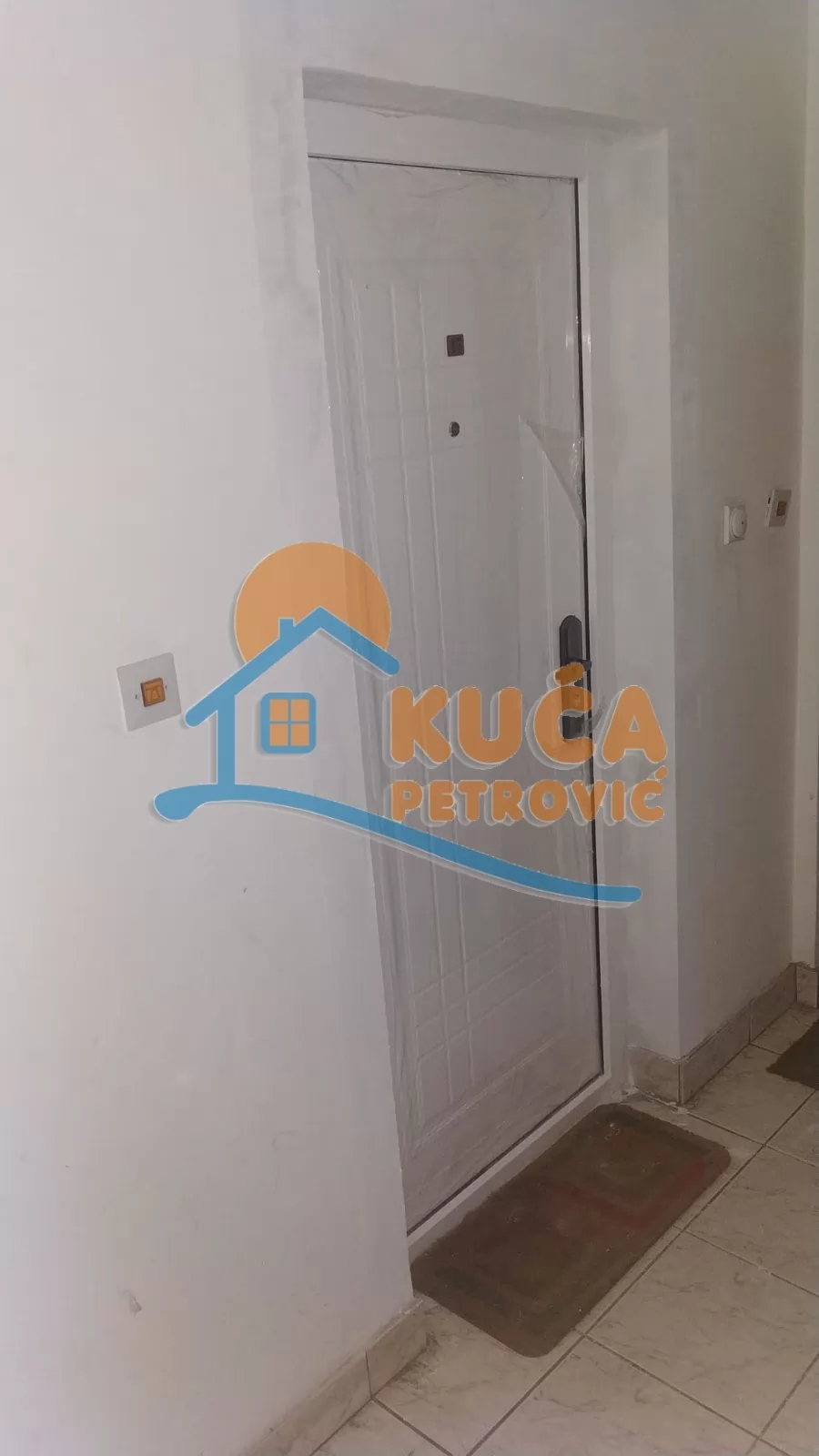 Jednosoban stan, 42 m2, Centar, Nikole Pašića ID: i-015708 9