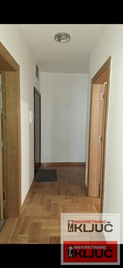 Odlican/NENAMESTEN/stan u blizini centra grada 3