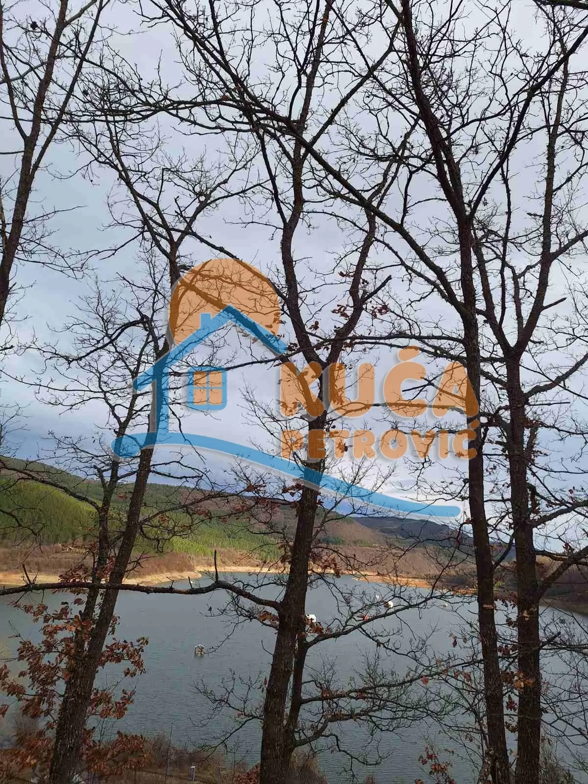 Plac, Zavojsko Jezero ID: p-015710 1