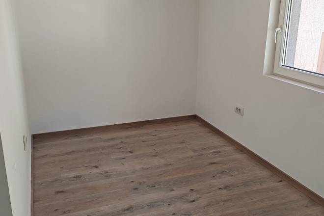 Dupleks 72m2 kod Cvijićeve  sa lokalom u prizemlju 1