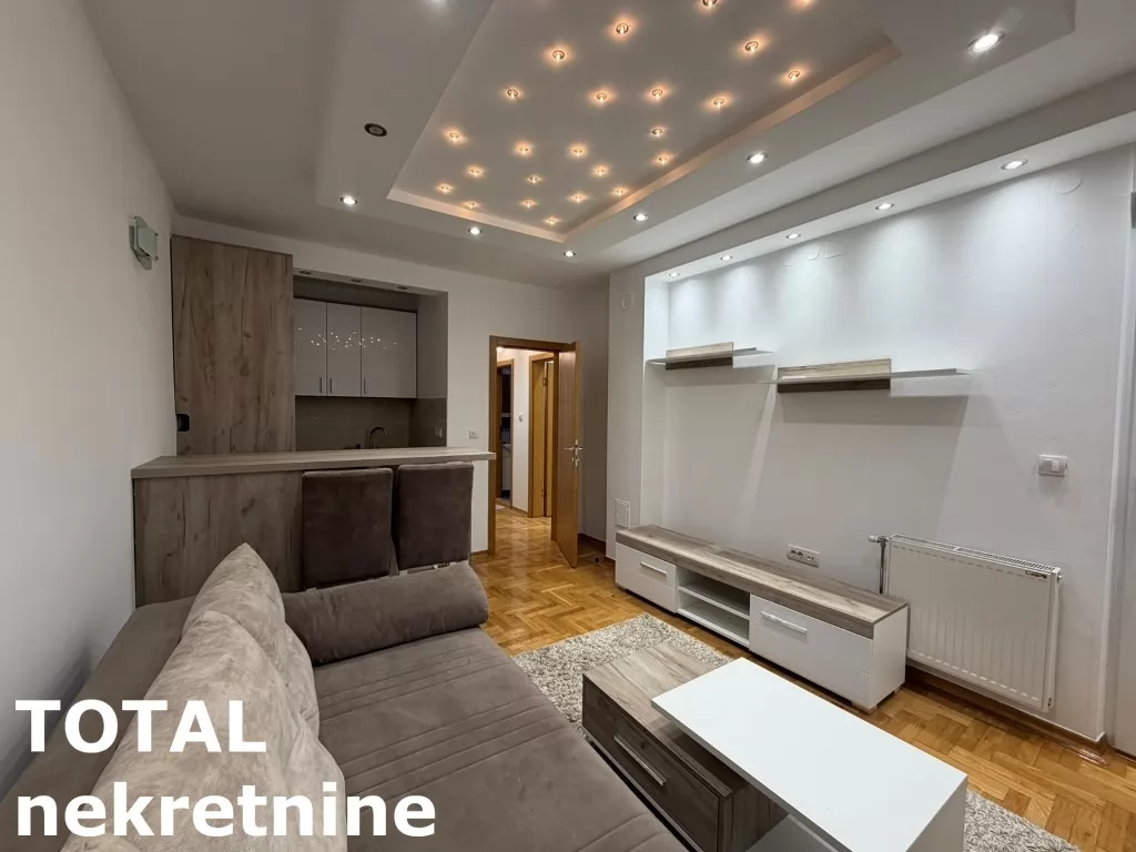 Stan,NOVI SAD,BULEVAR PATRIJARHA PAVLA,kv: 46.00, € 149000, ID: 1102127 2