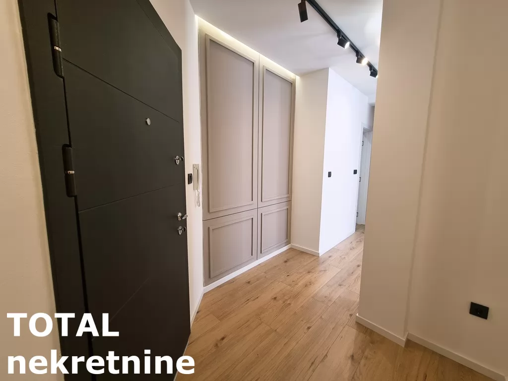 Stan,NOVI SAD,CENTAR,kv: 58.00, € 195000, ID: 1102172 14