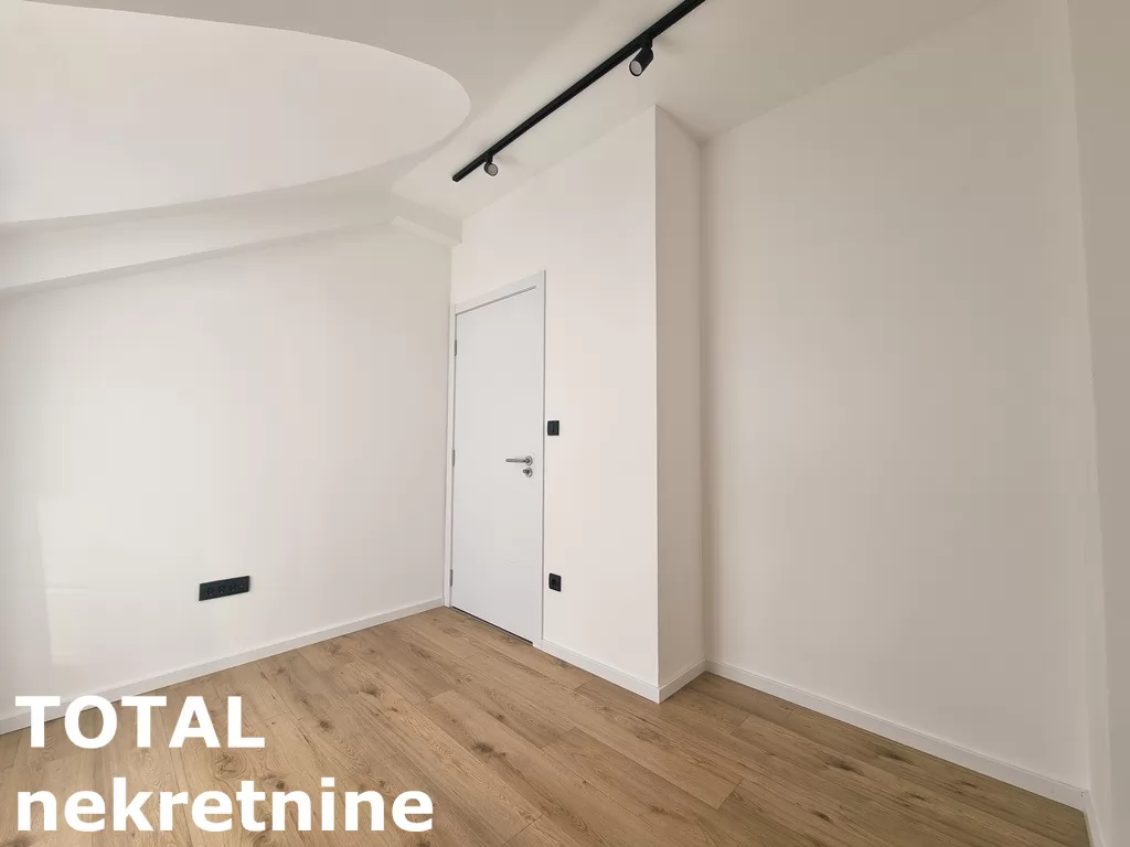 Stan,NOVI SAD,CENTAR,kv: 58.00, € 195000, ID: 1102172 6