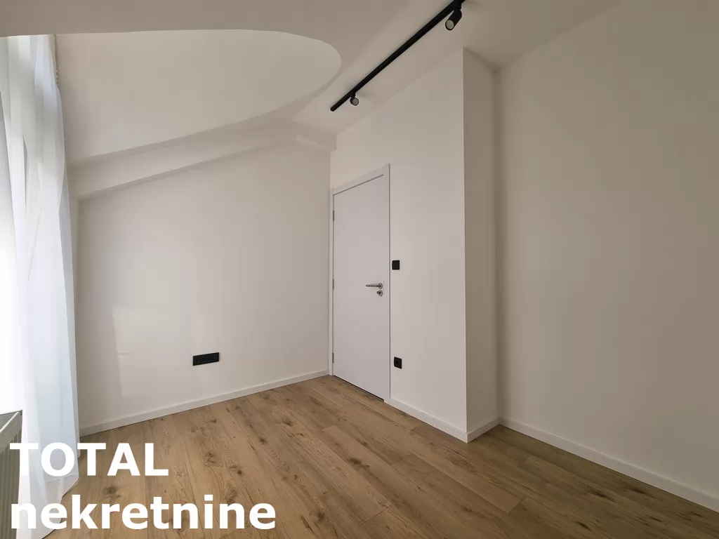 Stan,NOVI SAD,CENTAR,kv: 58.00, € 195000, ID: 1102172 8