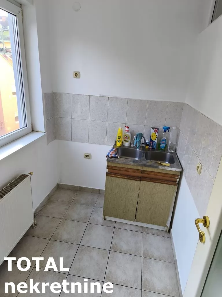 Stan,NOVI SAD,GRBAVICA,kv: 30.00, € 84000, ID: 1102171 3