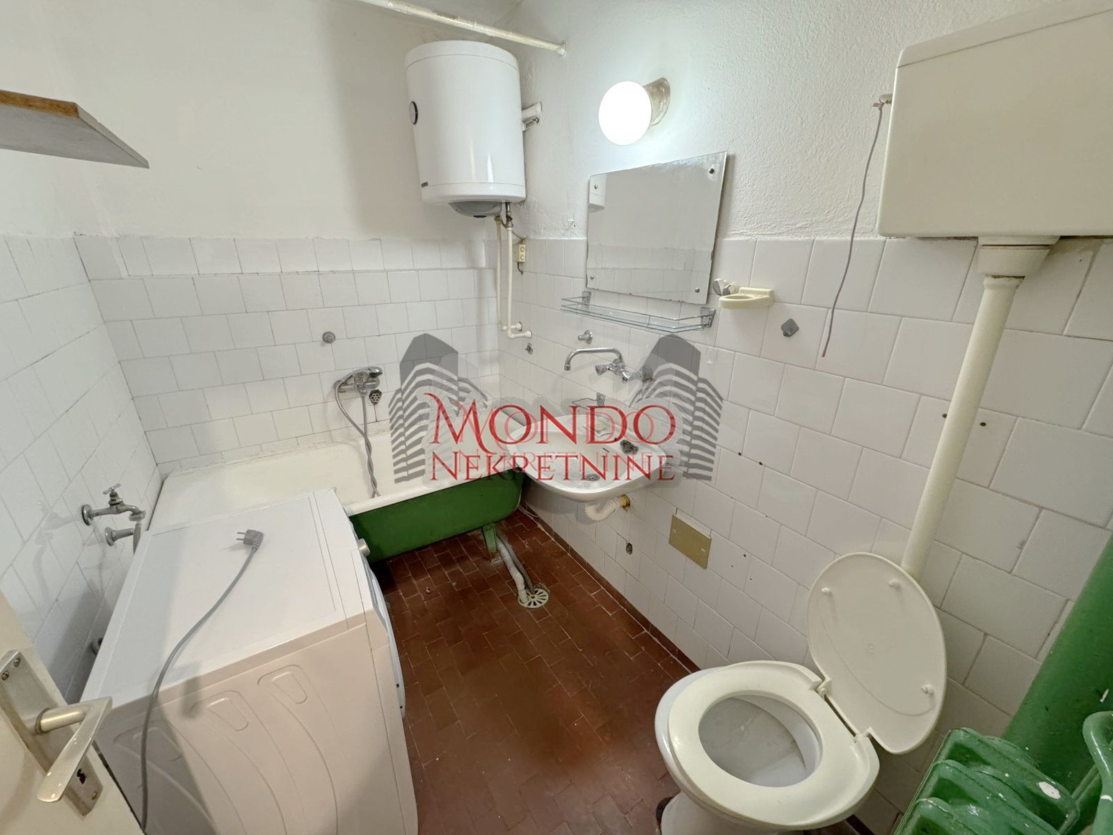 Jednosoban stan na Bulevaru Nemanjica preko puta Zone I 8