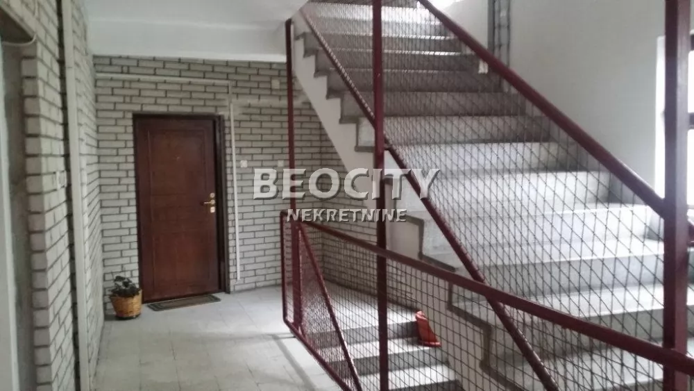 Trosoban stan, 0 m2, Voždovac, Bože Jankovića ID: 128323 3