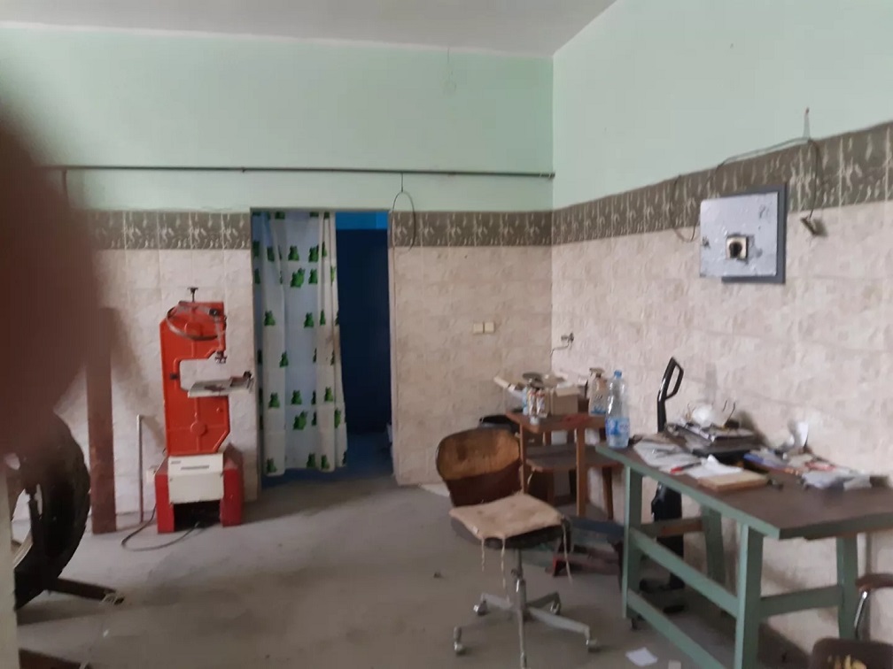 Prodajem proizvodno stambeni prostor u Backoj Palanci 3