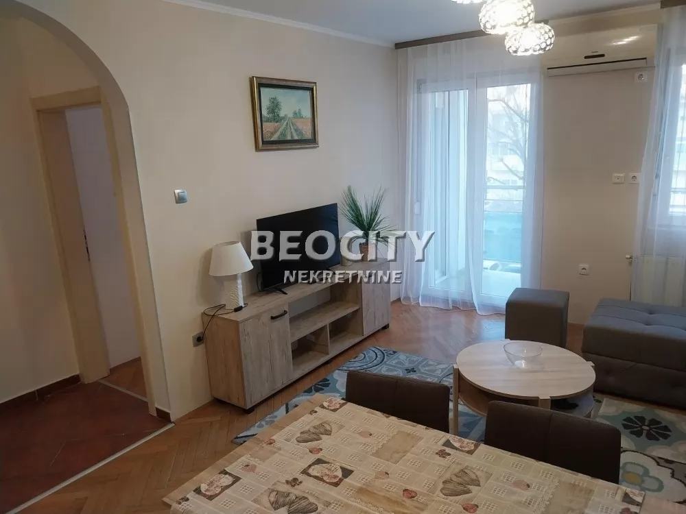 Dvosoban stan, 43 m2, Cara Dušana Novi Sad, Aranji Janoša ID: 128520 1