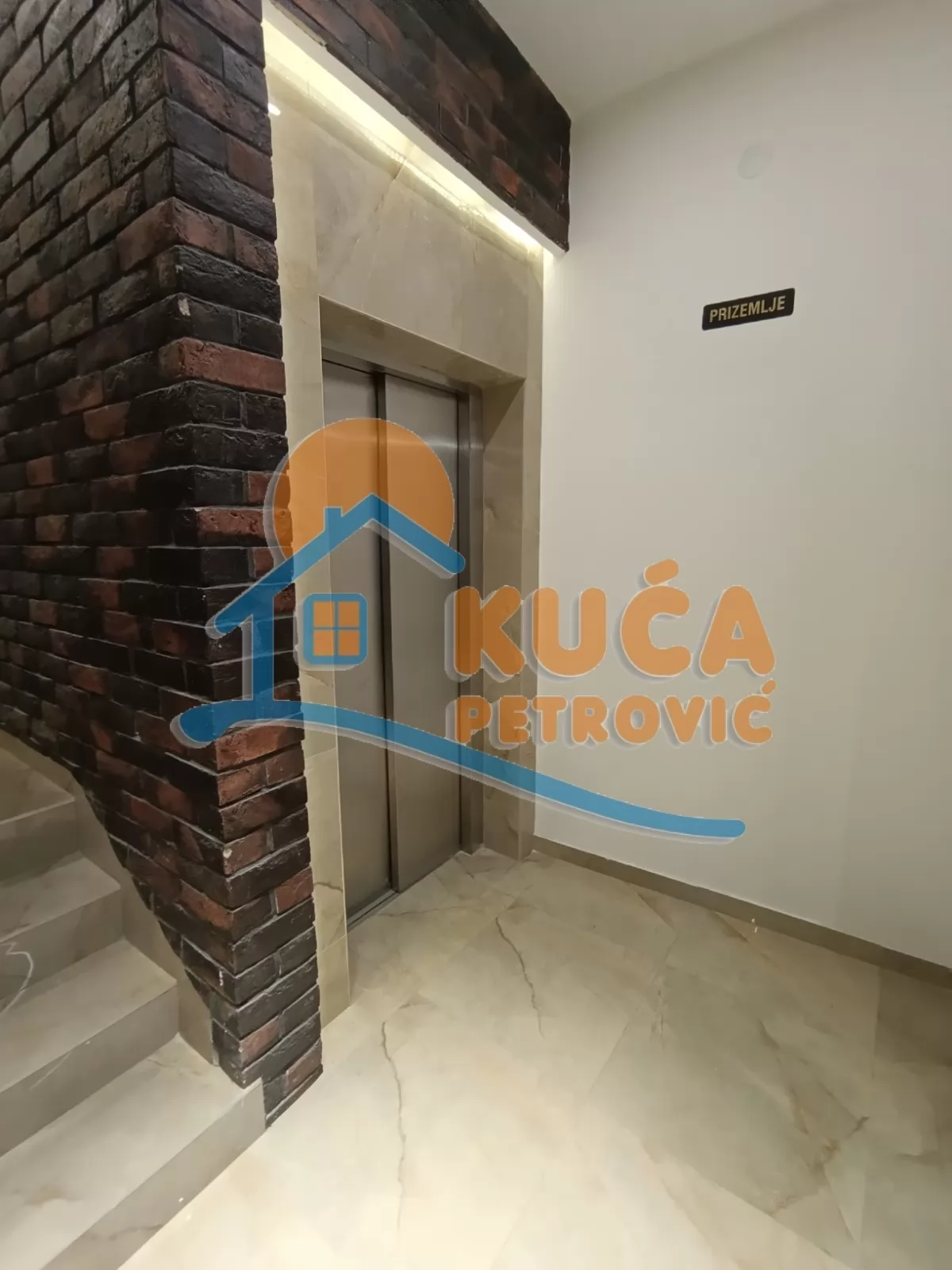 Jednosoban stan, 33 m2, Centar, Cara Dušana ID: i-015716 7