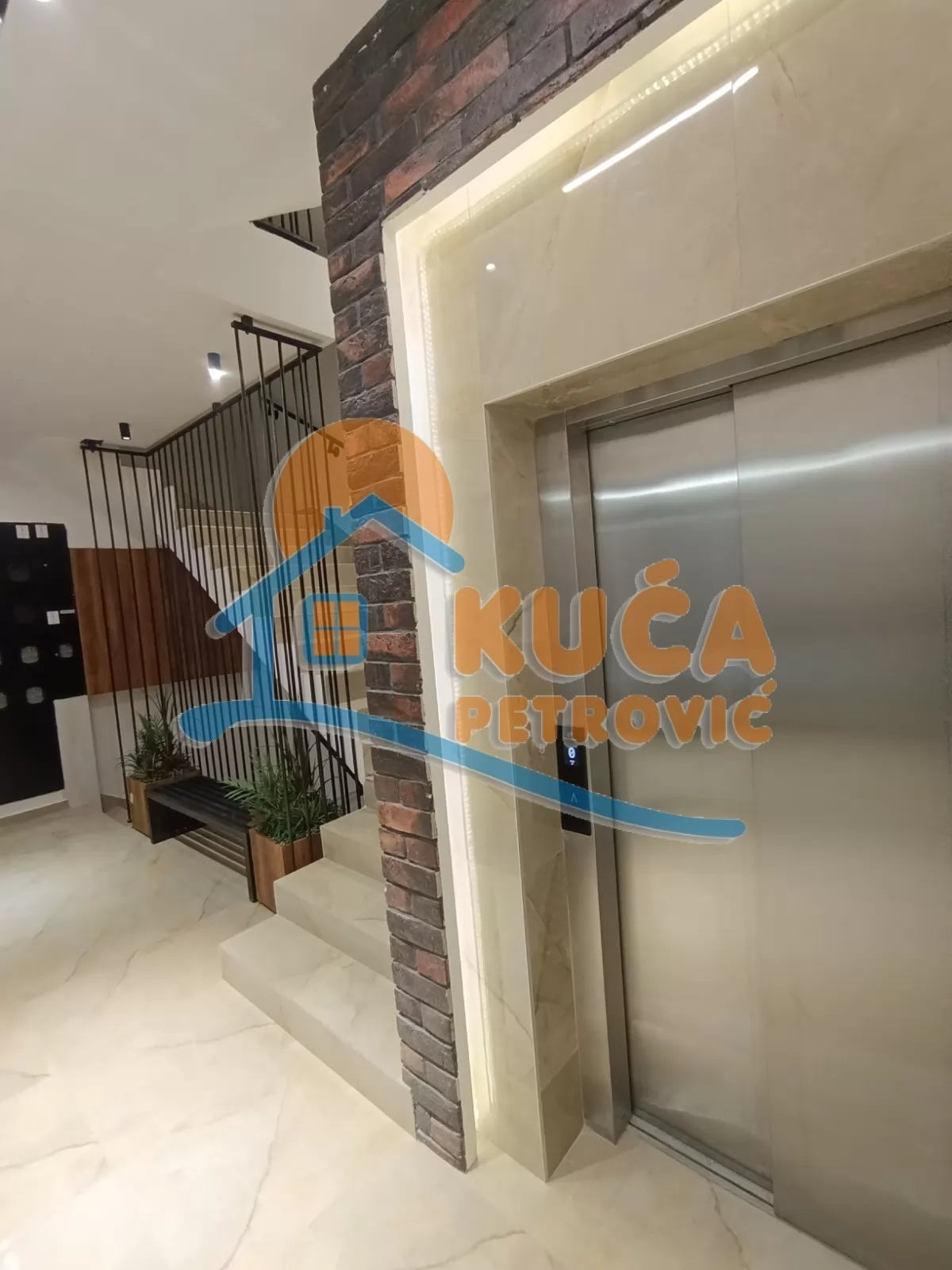 Jednosoban stan, 33 m2, Centar, Cara Dušana ID: i-015716 8