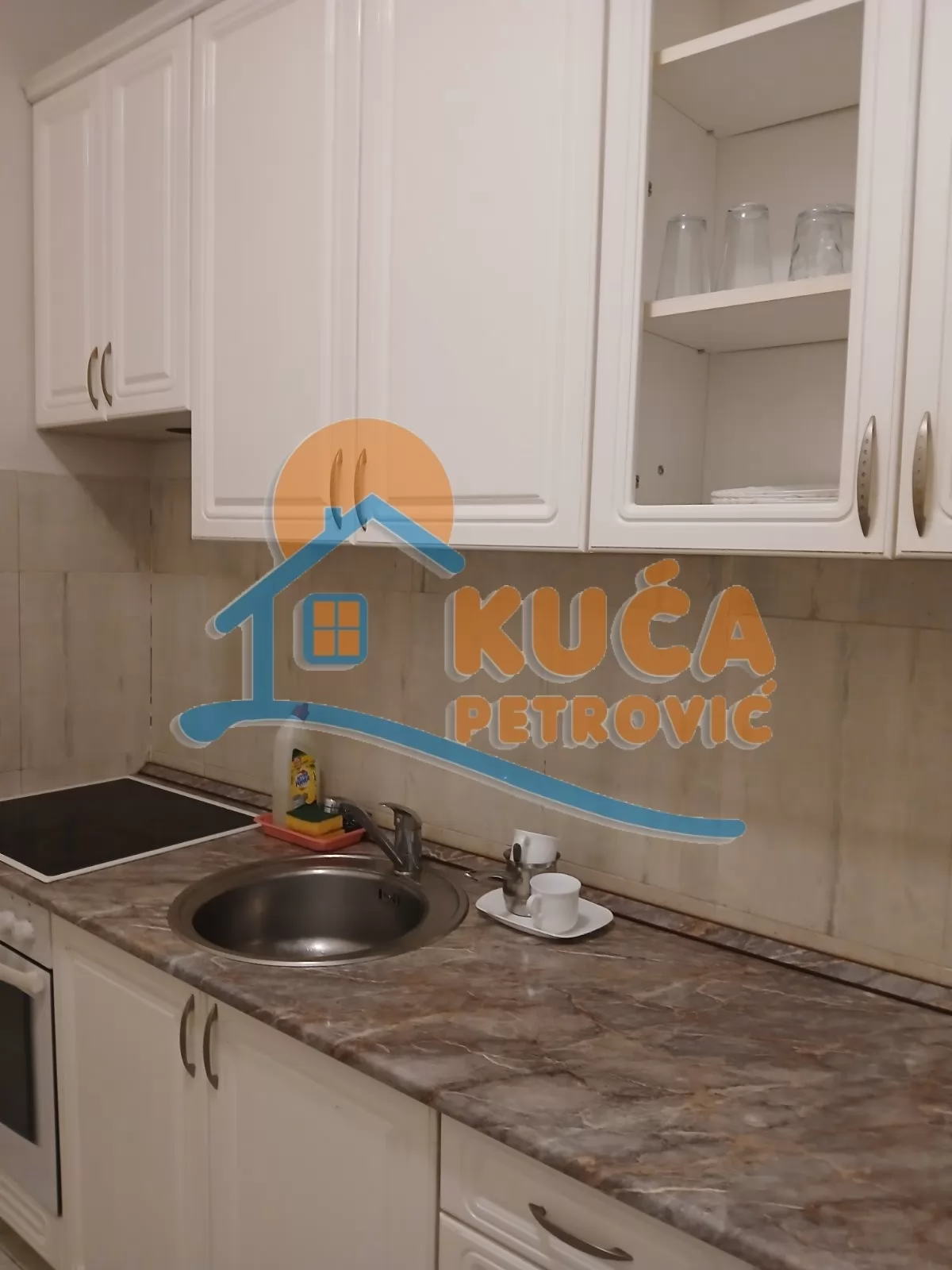 Jednosoban stan, 40 m2, Centar, Obrenovićeva ID: i-015720 3