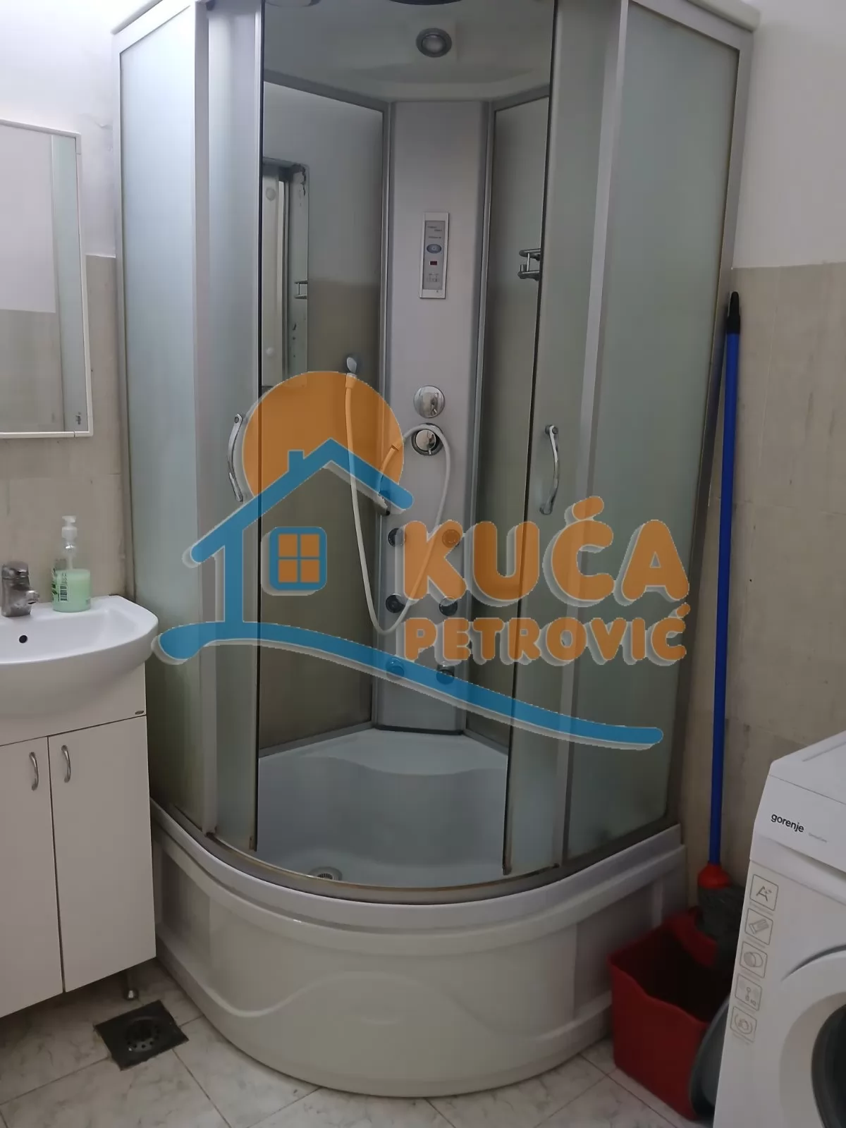 Jednosoban stan, 40 m2, Centar, Obrenovićeva ID: i-015720 5