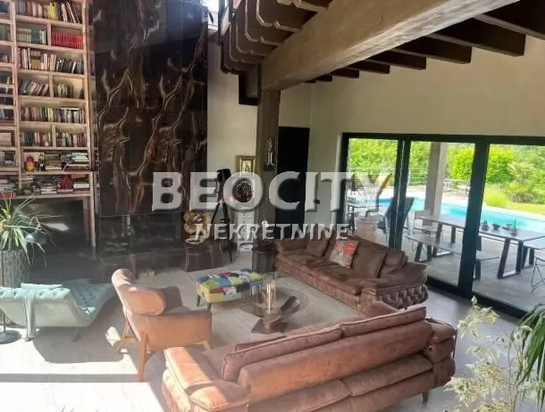 Kuća, 1500 m2, Surčin, Stevana Sinđelića ID: 128544 2