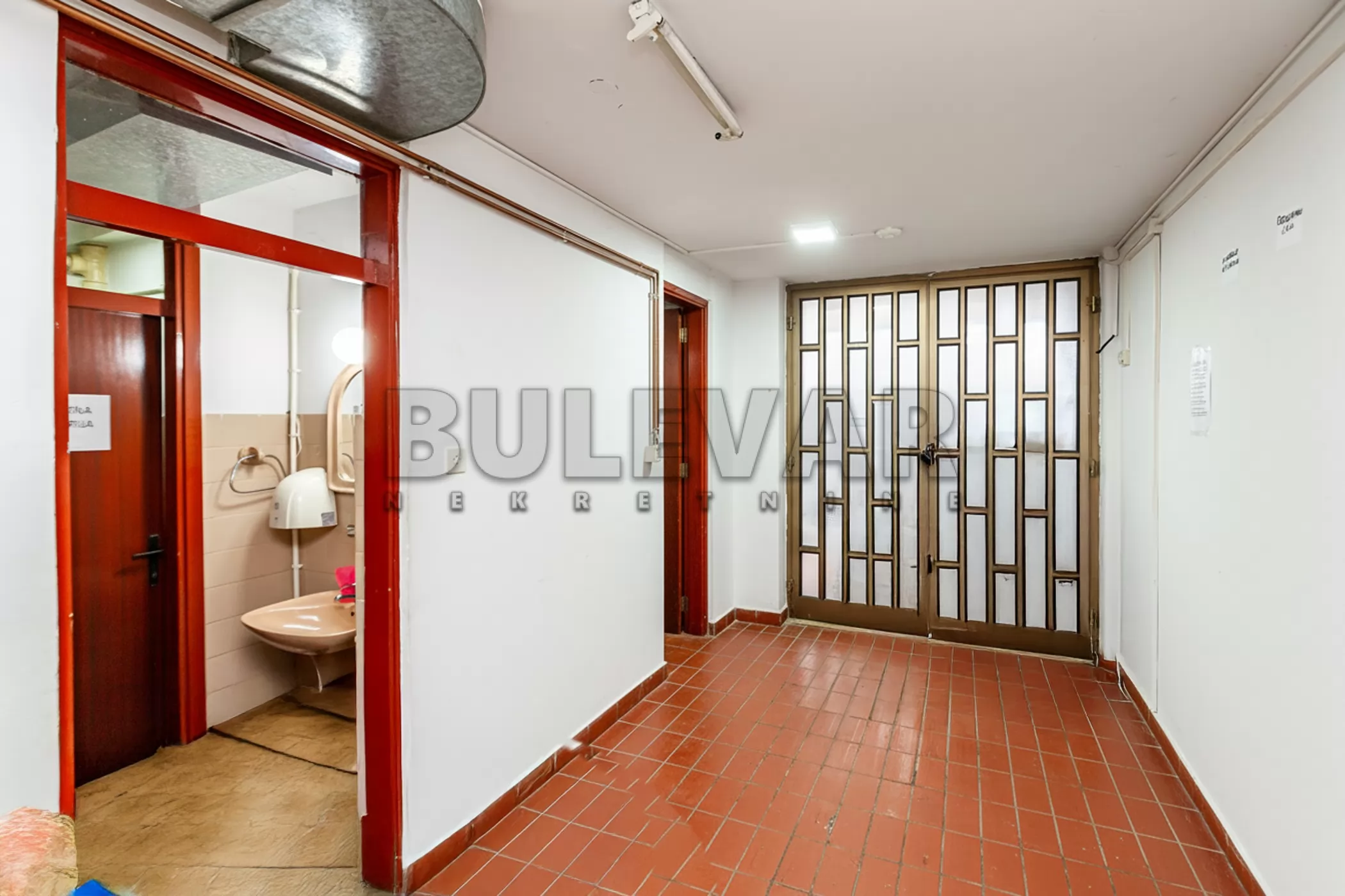 Lokal, 400 m2, Medijana, Vojvode Putnika ID: p-015714 15