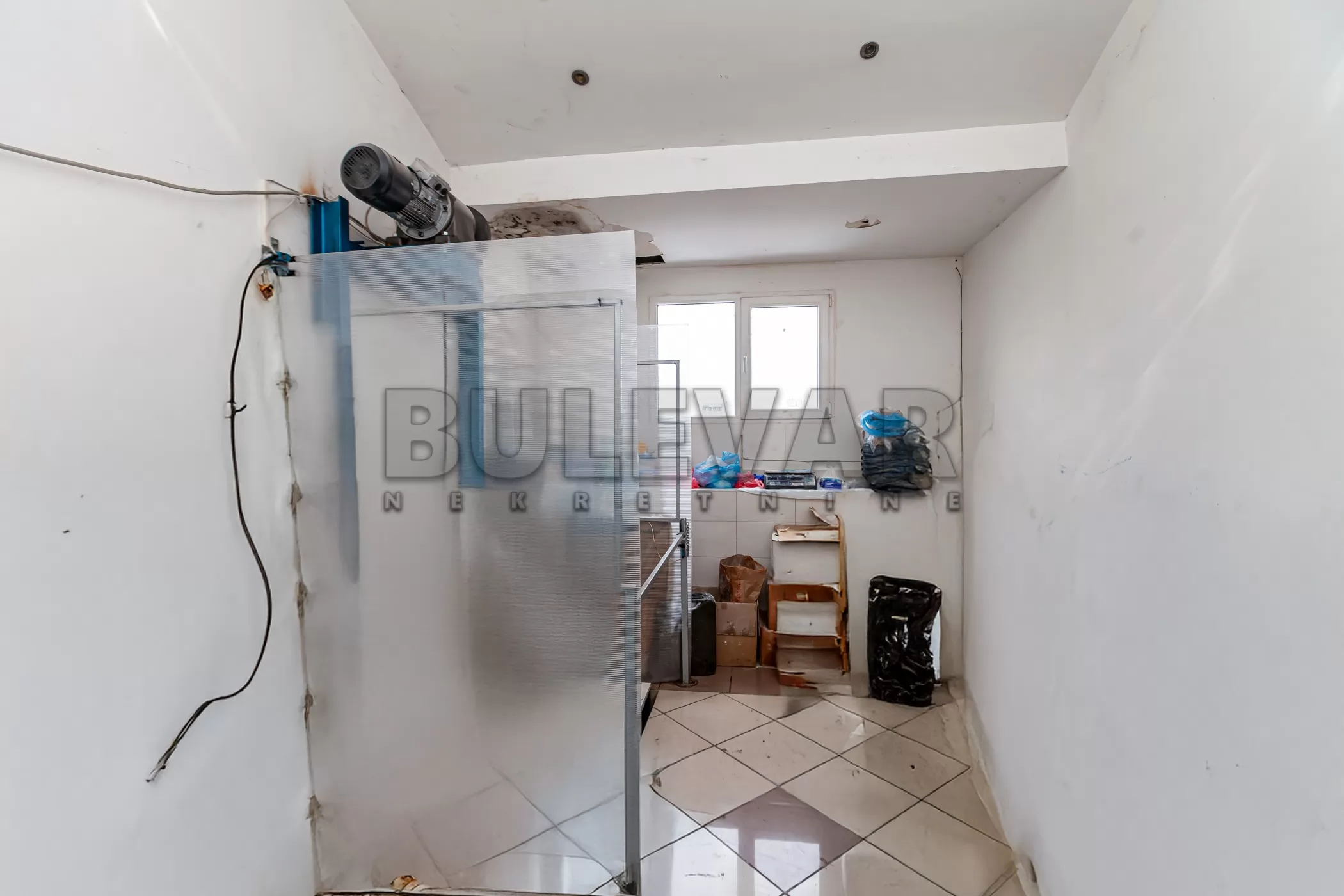 Lokal, 400 m2, Medijana, Vojvode Putnika ID: p-015714 7