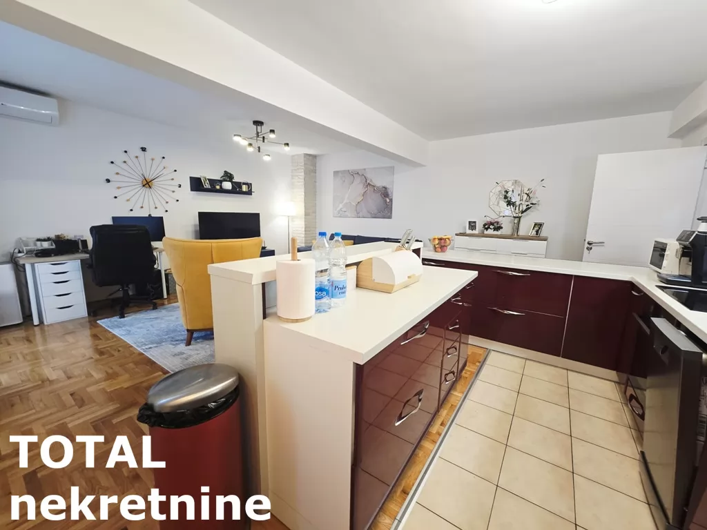 Stan,NOVI SAD,CARA DUSANA,kv: 91.00, € 215000, ID: 1102181 4