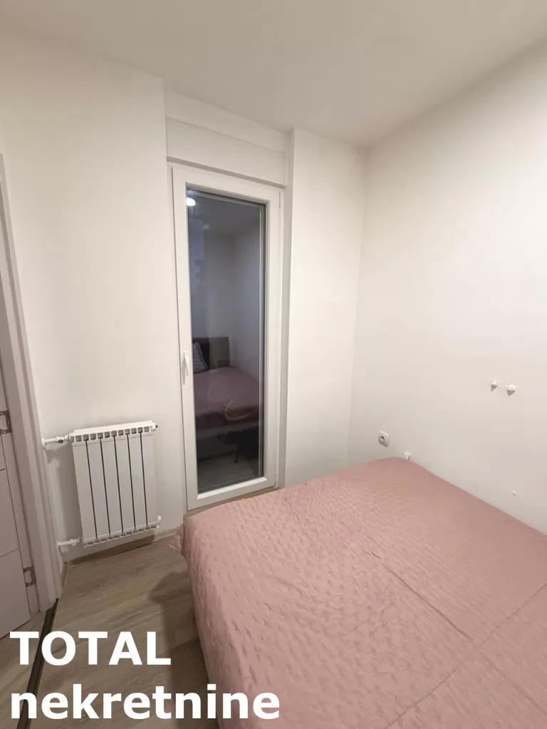 Stanovi,NOVI SAD,CENTAR,kv: 45.00, € 450, ID: 9189879 12