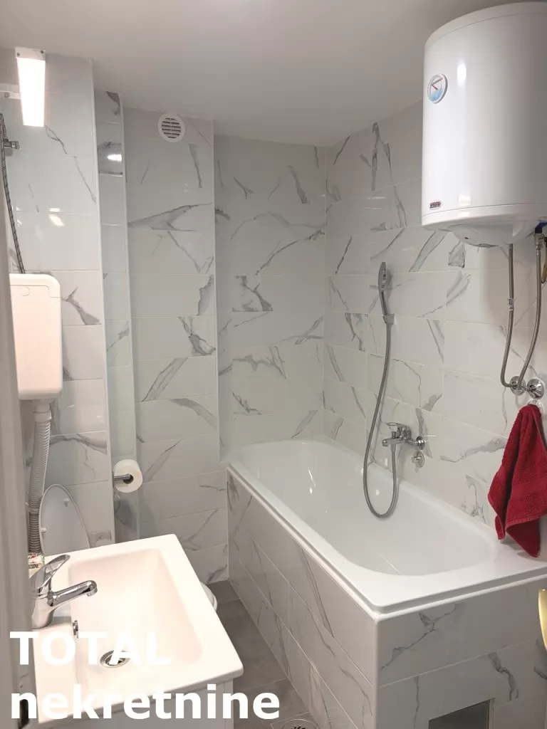 Stanovi,NOVI SAD,CENTAR,kv: 45.00, € 450, ID: 9189879 13