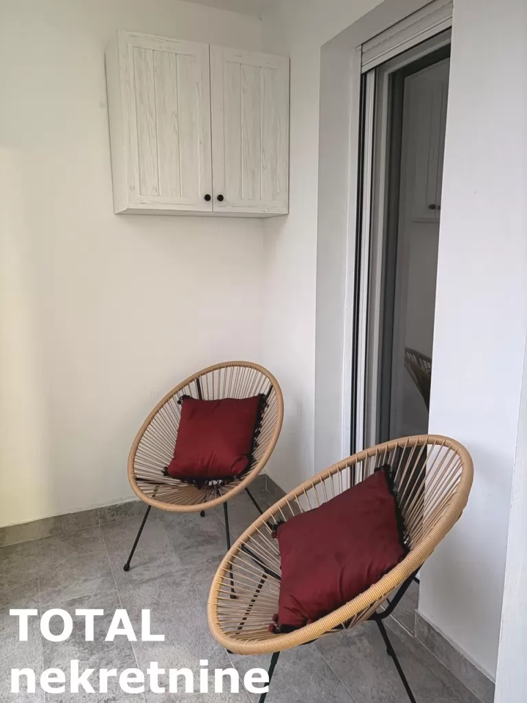 Stanovi,NOVI SAD,CENTAR,kv: 45.00, € 450, ID: 9189879 16
