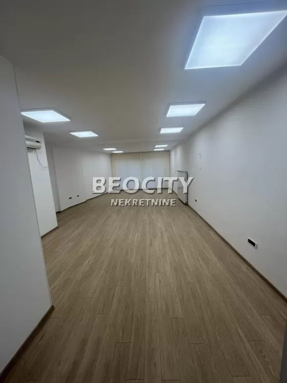 Trosoban stan, 72 m2, Trg Nikole Pašića, Trg Nikole Pašića ID: 128539 2