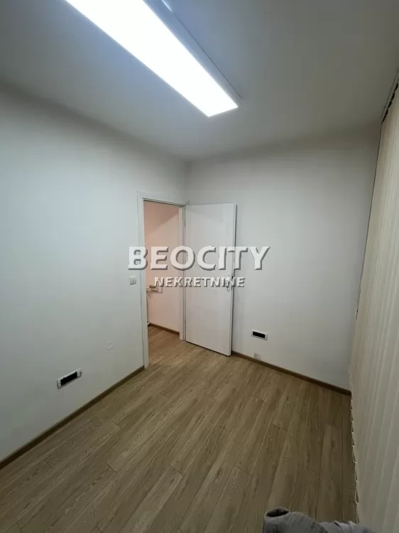 Trosoban stan, 72 m2, Trg Nikole Pašića, Trg Nikole Pašića ID: 128539 6