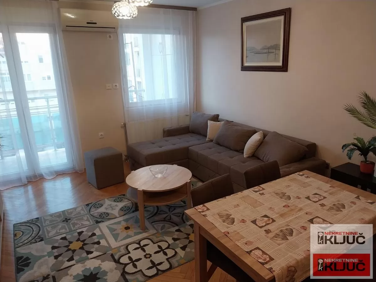 CARA DUŠANA, 43m2, Dvosoban, Namešten 1