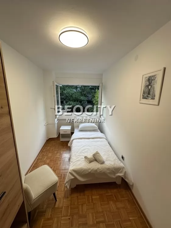 Dvosoban stan, 72 m2, Blok 29, Bulevar Zorana Đinđića ID: 128341 3