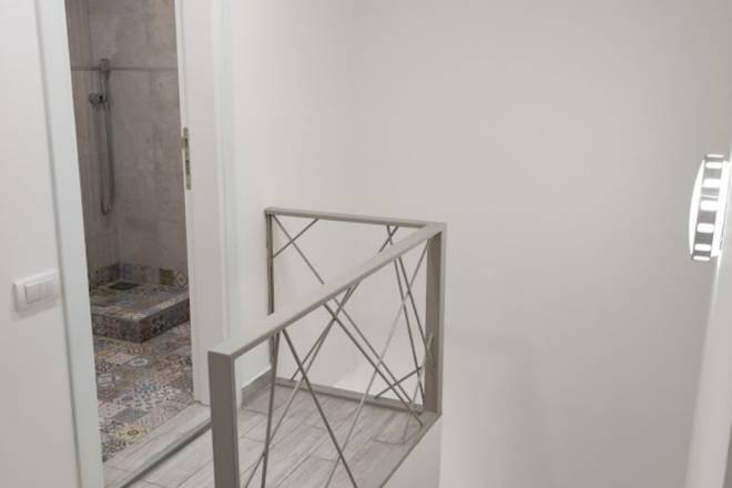 Dupleks stan sa galerijom kod Botaničke bašte 59m2 5