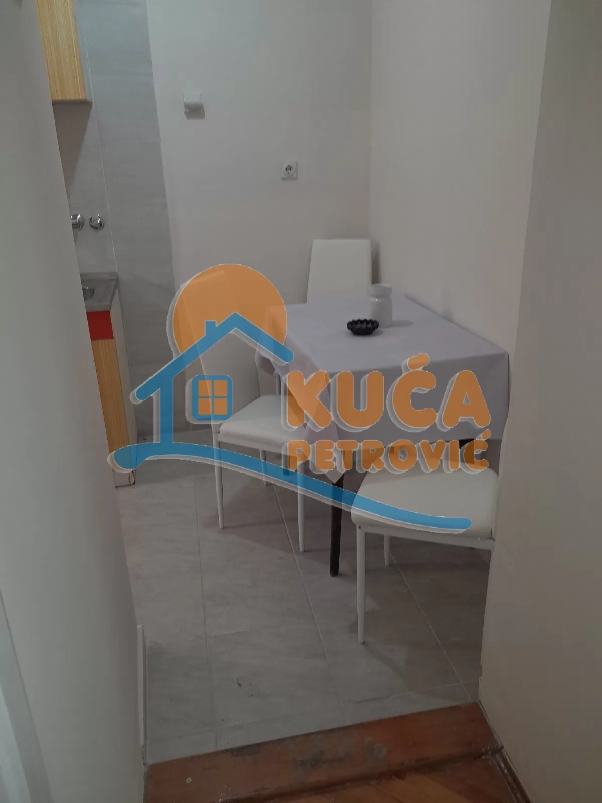 Dvosoban stan, 55 m2, Medijana, Vojvode Tankosića ID: i-015732 6