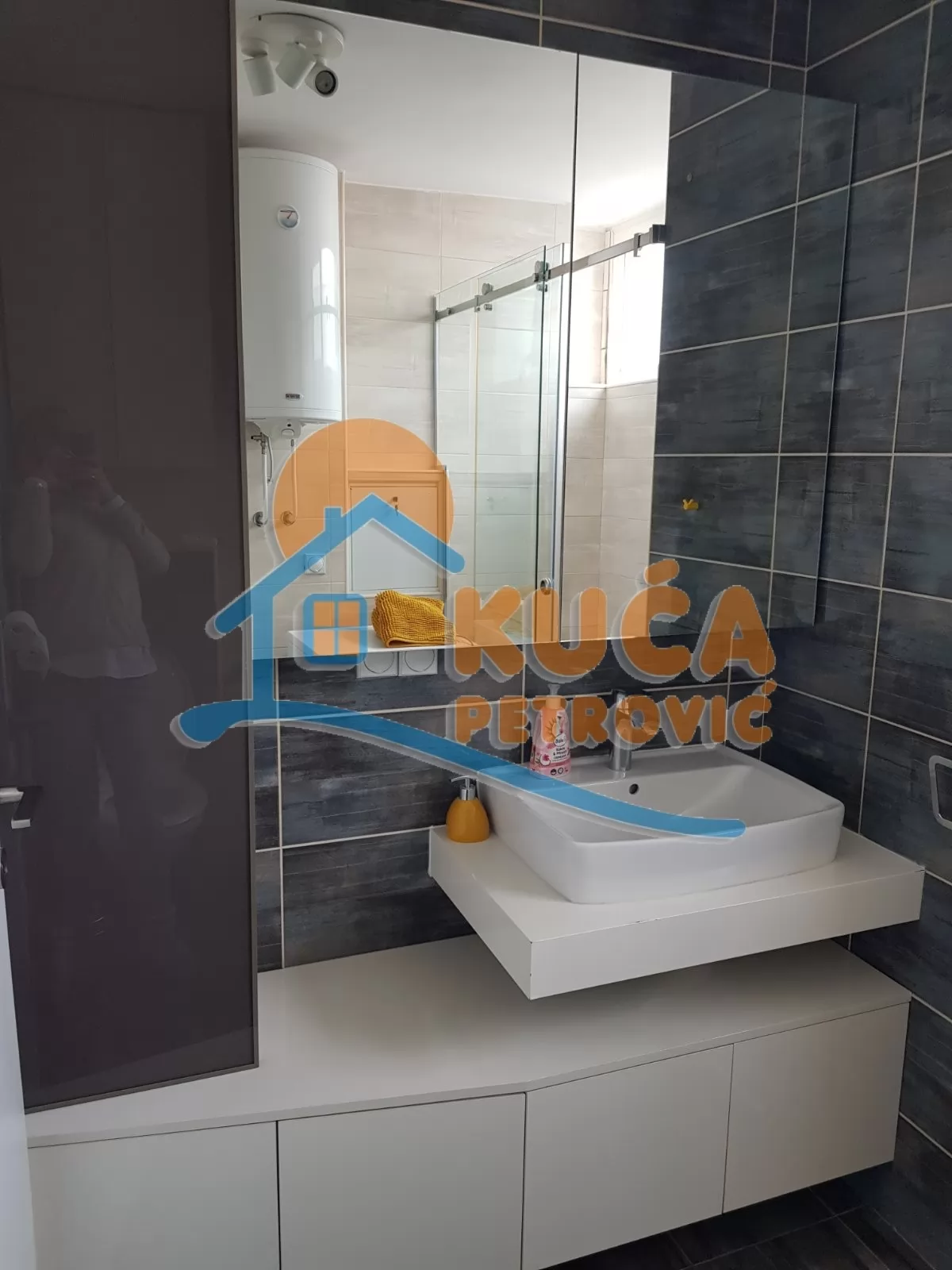 Dvosoban stan, 59 m2, Centar, Vožda Karađorđa ID: i-015728 13