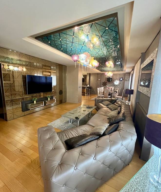 Četvorosoban stan u A Bloku na Novom Beogradu 2