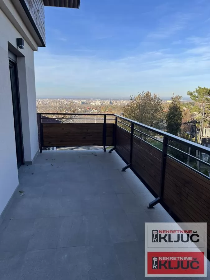 SREMSKA KAMENICA IZDAJE SE KUĆA ZA POSLOVNO-STAMBENE DELATNOST 11