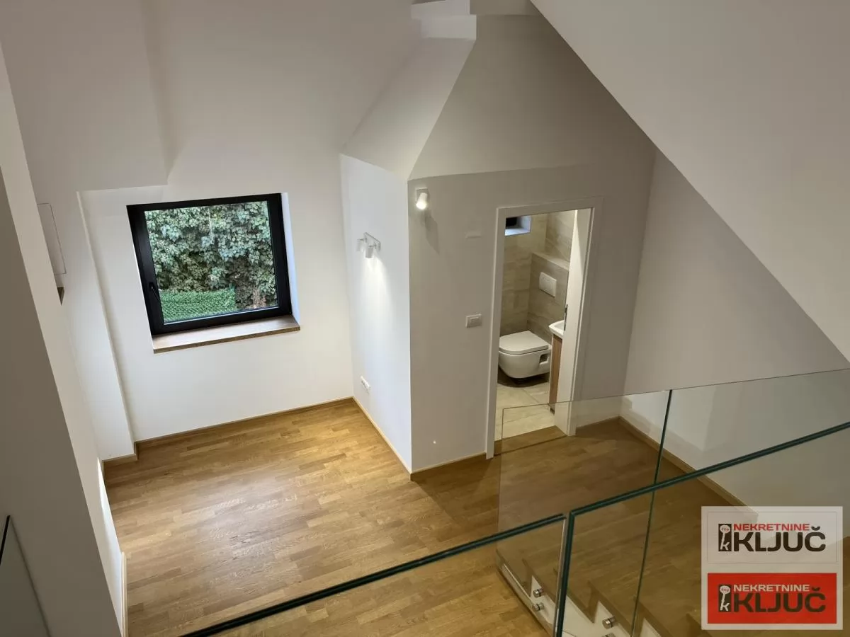 SREMSKA KAMENICA IZDAJE SE KUĆA ZA POSLOVNO-STAMBENE DELATNOST 24