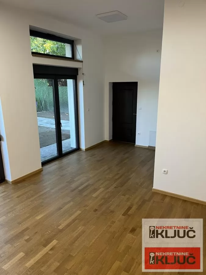 SREMSKA KAMENICA IZDAJE SE KUĆA ZA POSLOVNO-STAMBENE DELATNOST 8