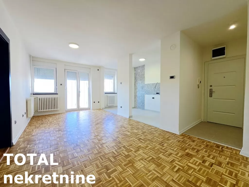 Stan,NOVI SAD,CARA DUSANA,kv: 55.00, € 156750, ID: 1102195 2