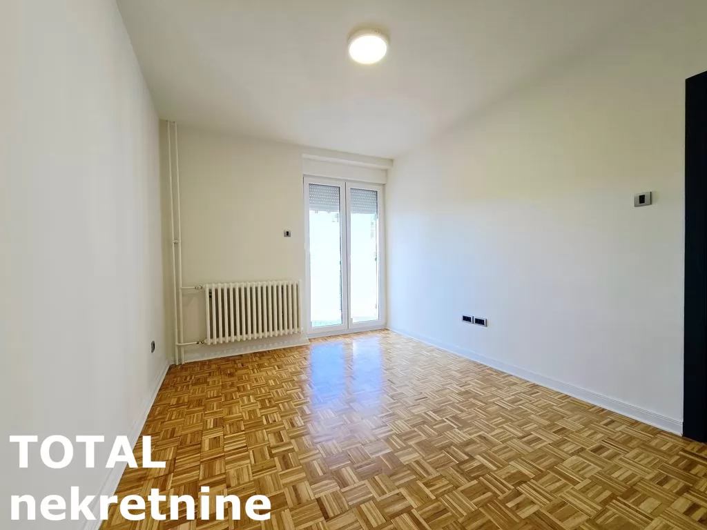 Stan,NOVI SAD,CARA DUSANA,kv: 55.00, € 156750, ID: 1102195 7